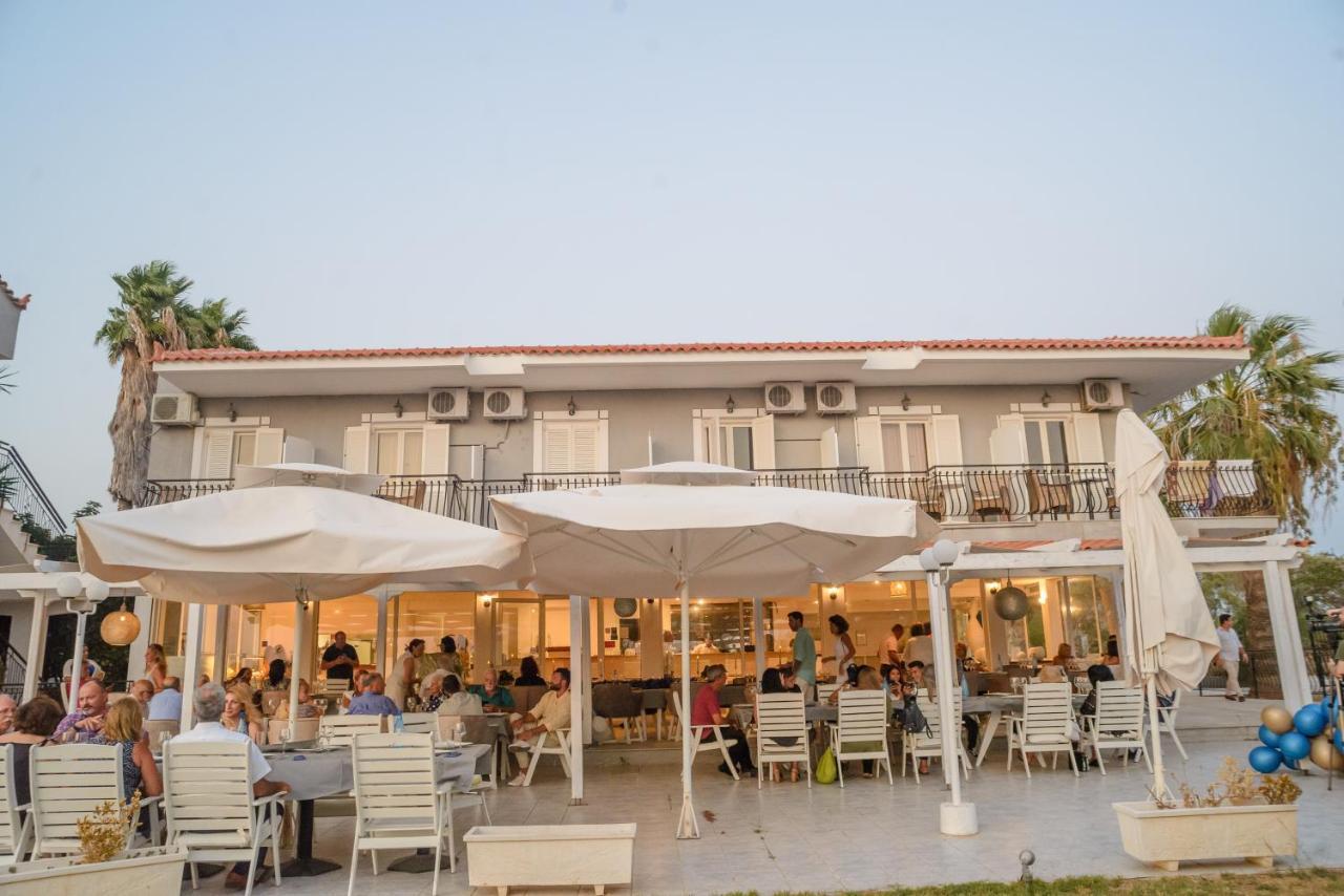 Blue Horizon Hotel Svoronata Buitenkant foto